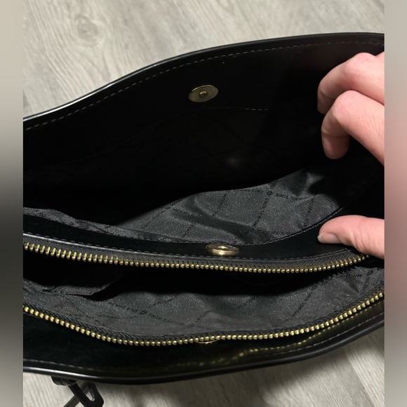 Michael Kors Saffiano Leather Bag & Wallet - Picture 6 of 12